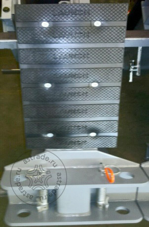 201021656 NEW: carriage assembly