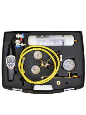 Комплект для поиска утечек с помощью азота для использования с установкой по заправке кондиционеров